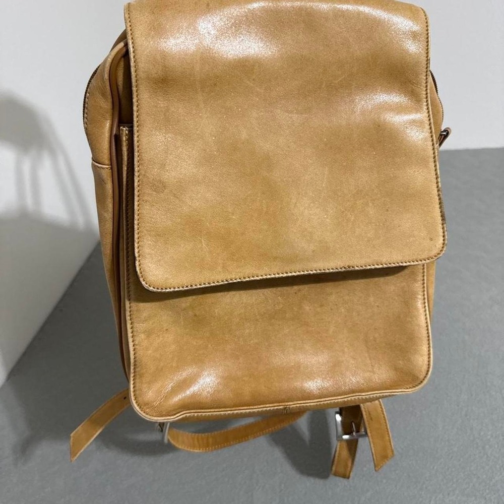 Vtg Tan leather Tignanello backpack purse 90s Y2K  peppy travel tan